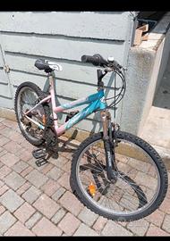 Bicicletta  MTB 24"
