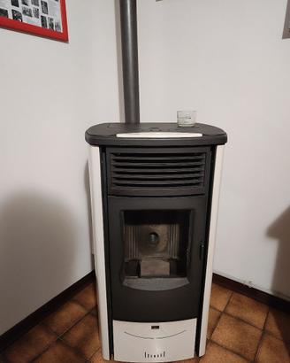 Stufa a Pellet Superior Monia 8,5 kW