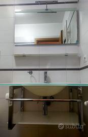 mobile bagno e specchiera