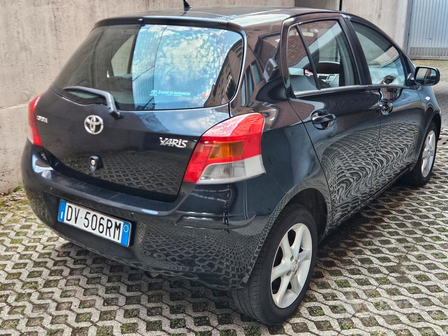 Toyota Yaris 2009 photo 3