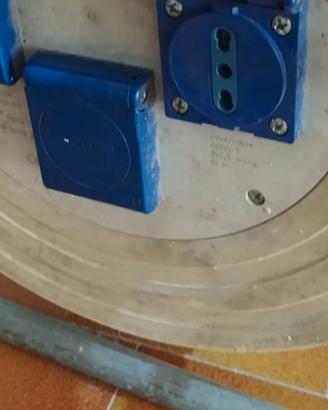 Avvolgi cavo elettrico