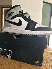 Air Jordan 1 MID