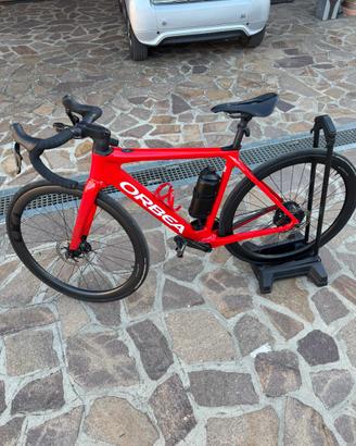 Bici da corsa orbe elettrica