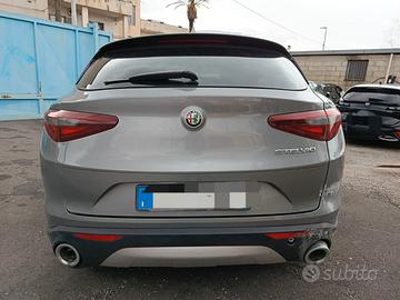 Alfa Romeo Stelvio 2.2 160 CV AT8 RWD Business