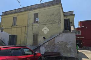 2 LOCALI A MIGNANO MONTE LUNGO