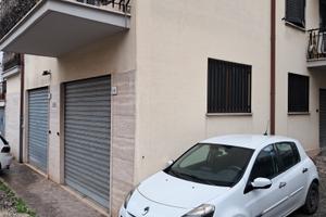 Locale commerciale 90 mtq