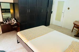 stanza singola letto e armadio matrimoniale Milano