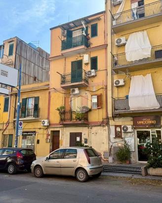 3 LOCALI A PALERMO