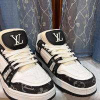 SCARPE DA GINNASTICA