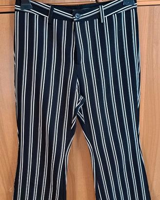Pantaloni a Zampa Subdued Righe Bianco e Nero