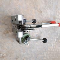 Reggiatrice manuale carrellata