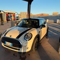 Mini Cooper D 1.5 Diesel Automatico