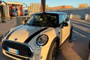 Mini Cooper D 1.5 Diesel Automatico
