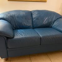 Coppia divani in pelle blu