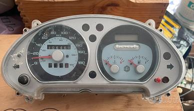 Contachilometri /tachimetro piaggio beverly