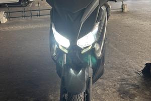 Xmax 400 2015