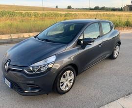 Renault Clio dCi 8V 75 CV 5 porte Moschino Intens