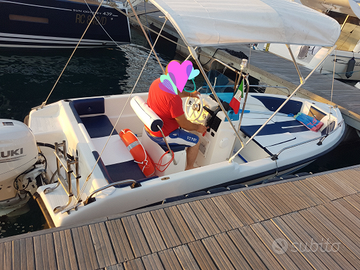 Barca open a motore suzuki 40/60