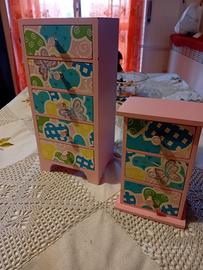 cassettiere portaoggetti bimba