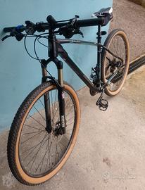 MTB 29" Bicorona 10 v blocco forcella al manubrio 