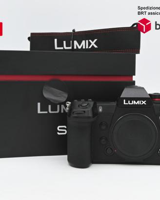 Panasonic S1