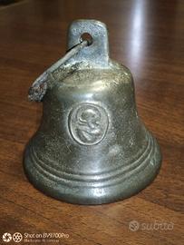 Antica campana in bronzo