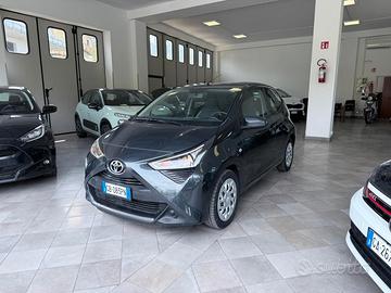 Toyota Aygo Connect 1.0 VVT-i 72CV 5 porte x-busin