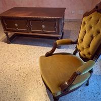 Scrittoio e poltrona