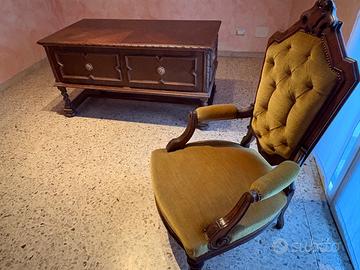 Scrittoio e poltrona