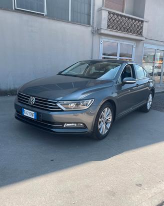 VOLKSWAGEN PASSAT VIII 2.0 TDI BLUEMOTION TECHNOLO