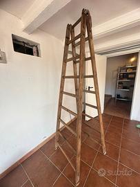 Scale antiche in legno