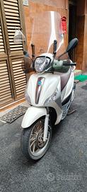 Piaggio Medley 125