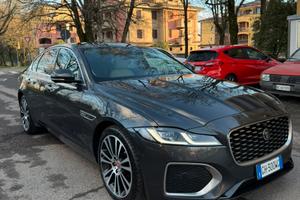 JAGUAR XF SE 200 AWD