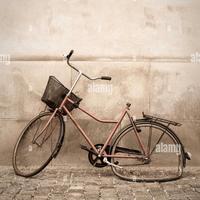 Compr0 bicicletta vecchi a kilo 28 ,26 uomo,donne 