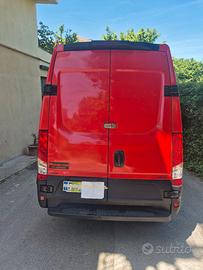 furgone iveco daily 
