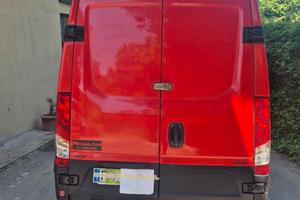 furgone iveco daily 