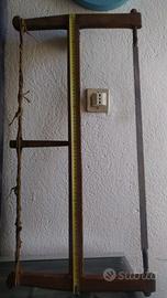 antica sega ad arco manico in legno 