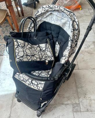 CARROZZINA PASSEGGINO OVETTO E ALTRO PEREGO