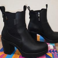 Tronchetti neri da donna con zip laterale, N.37