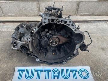 Cambio Toyota Avensis 2002 1794CC B. 1ZZ FE kw95