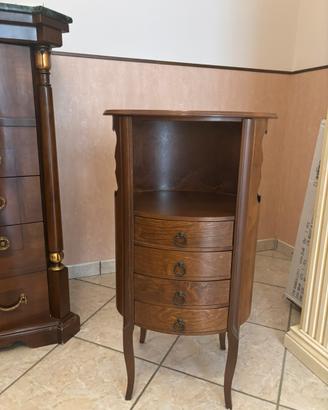 comodino con cassettiera