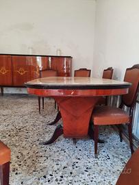 Tavolo Credenza Sedie