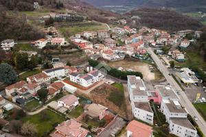 4 LOCALI A CASTELGOMBERTO