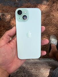 IPhone 15 verde come nuovo