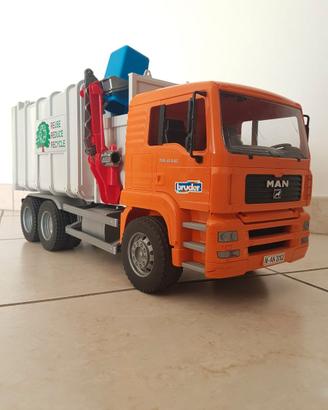 Bruder camion rifiuti