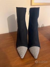 Stivaletto nero Love Moschino