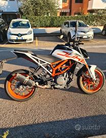 KTM DUKE 390