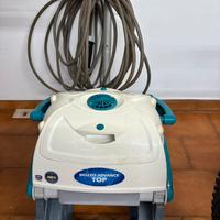 Puliscifondo per piscina