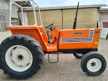 Trattore Agricolo Fiat 680 2RM