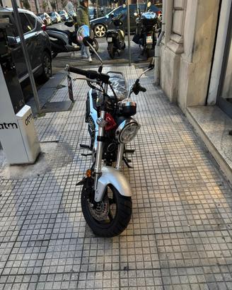 Honda Dax 125 abs